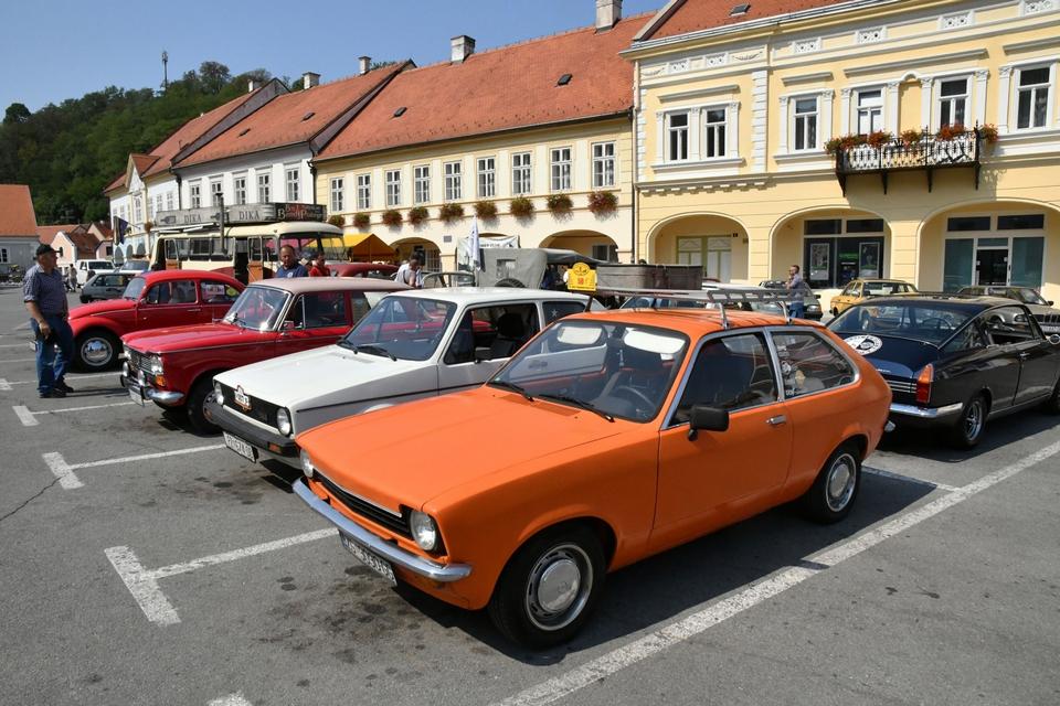 Požega: 7. Međunarodni oldtimer susret “Trophy Zlatnom dolinom 2019.” Požega: 7. Međunarodni oldtimer susret “Trophy Zlatnom dolinom 2019.”