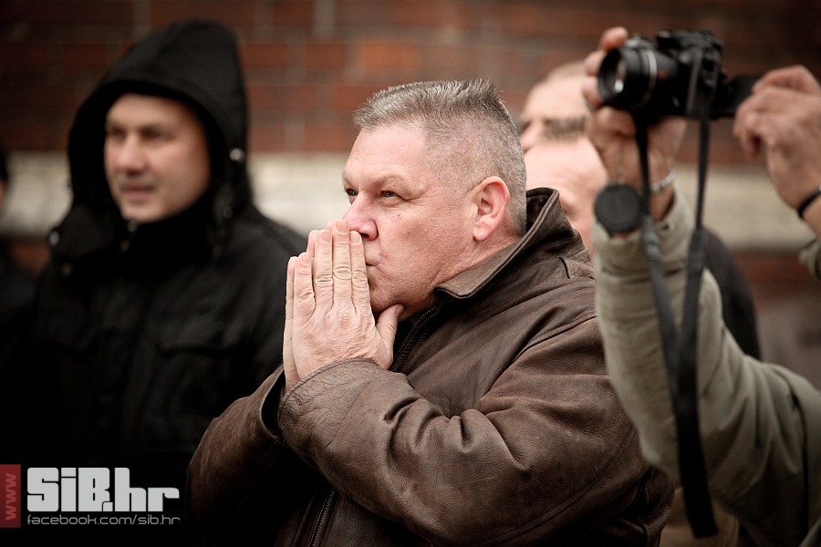 oslobodeni_generali_16112012_mb