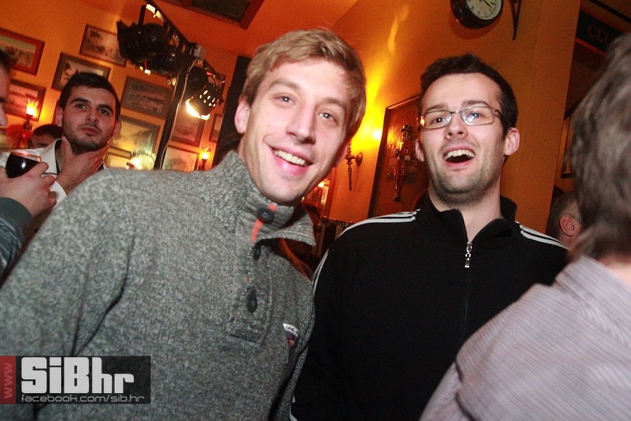 nocni_zivot_OldBridgePub_040120