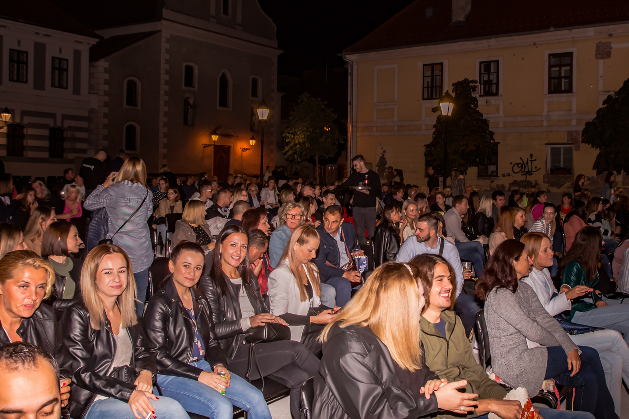 Osječani uživali u koncertu Petra Graše