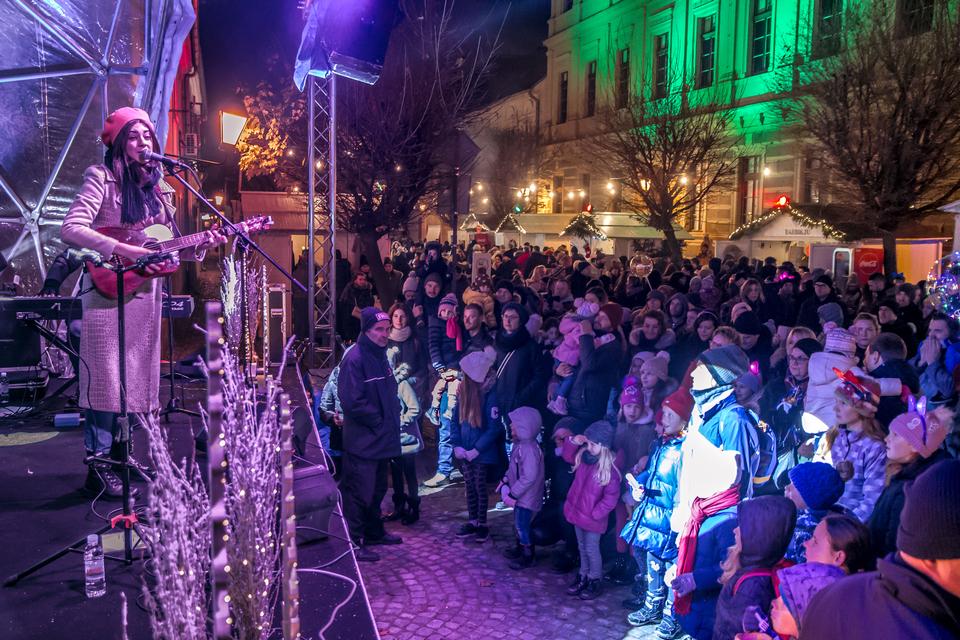 Mia Dimšić rasplesale svoje Osječane na Adventu u Tvrđi