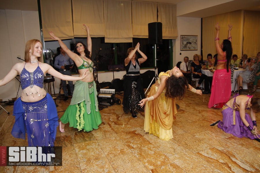 orijentalna_vecera_osijek_SiBhr orijentalna_vecera_osijek_SiBhr