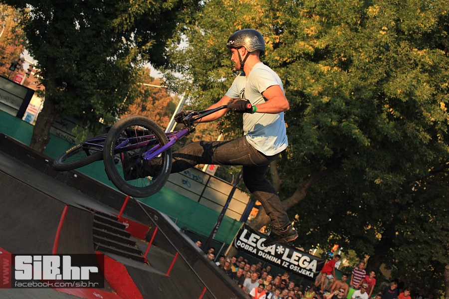 bmxday_2012_SiBhr_26