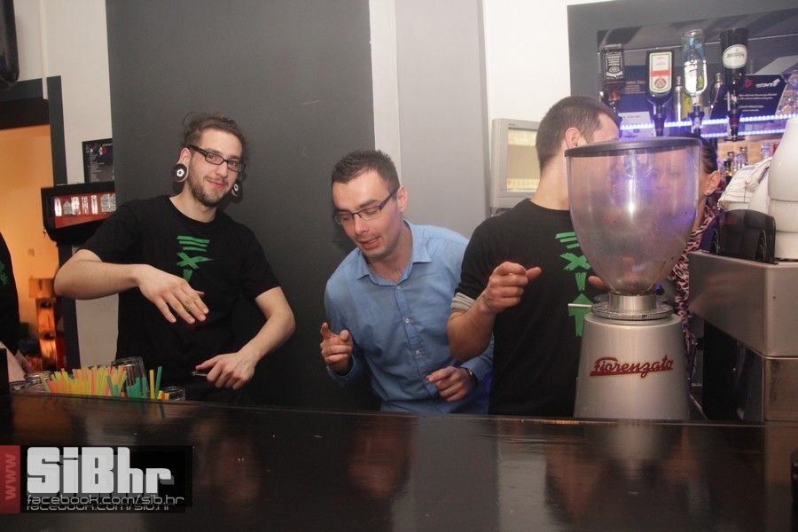 exit0903_37 exit0903_37