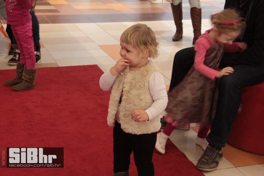 avenuemall_osijek_mali_disco_si