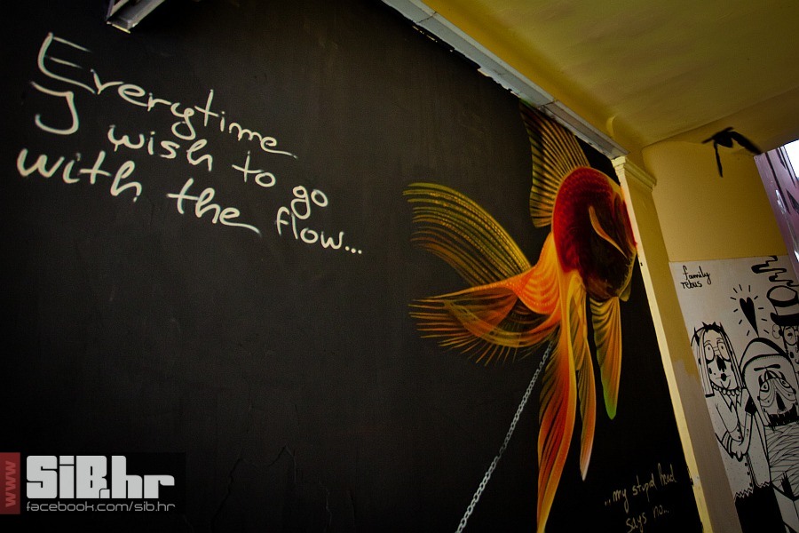 grafiti_prolaz_swan_pub_1207201