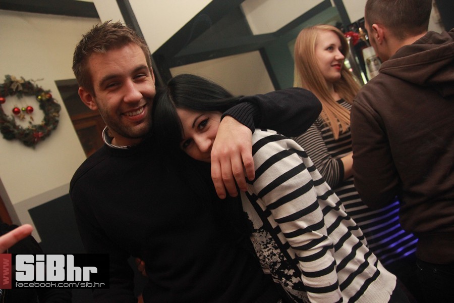 EXITexitIMG_541225122013251213