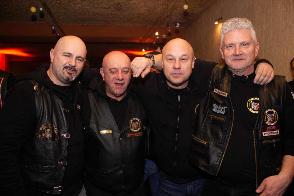 Motoristi partyjali u Balotama uz svirku uživo grupe Lucky day