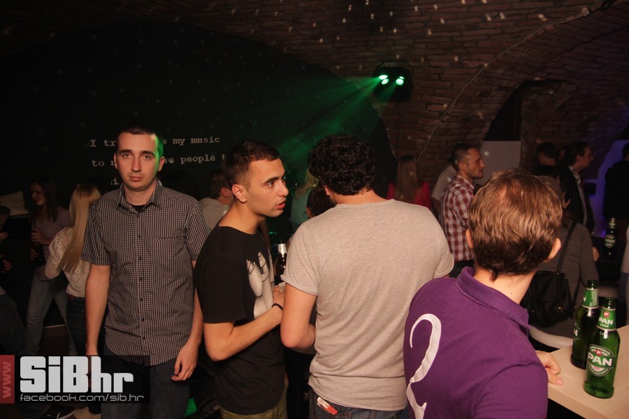 exit_1804_sibhr_37