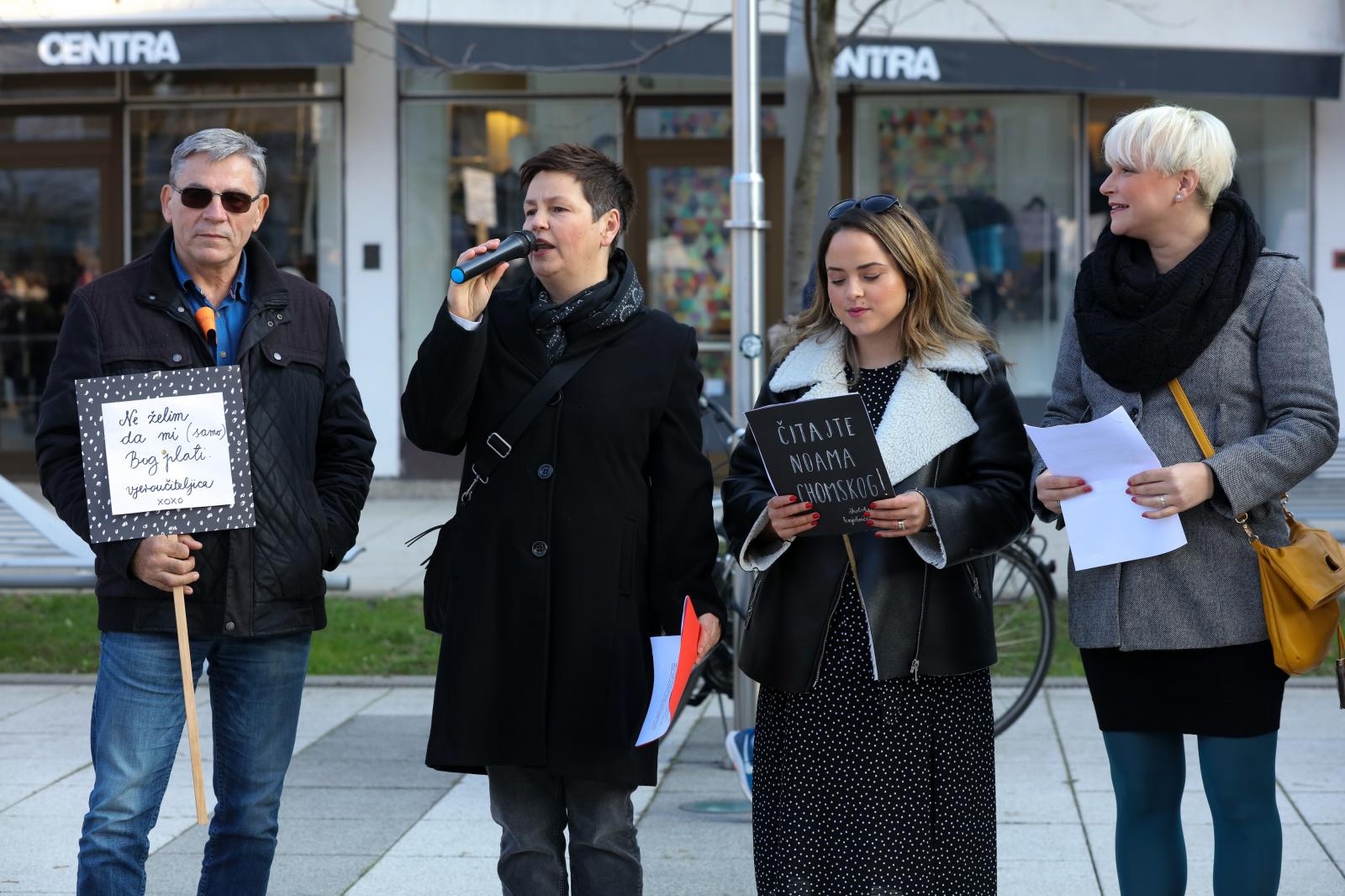 Osječani pružili podršku prosvjetarima