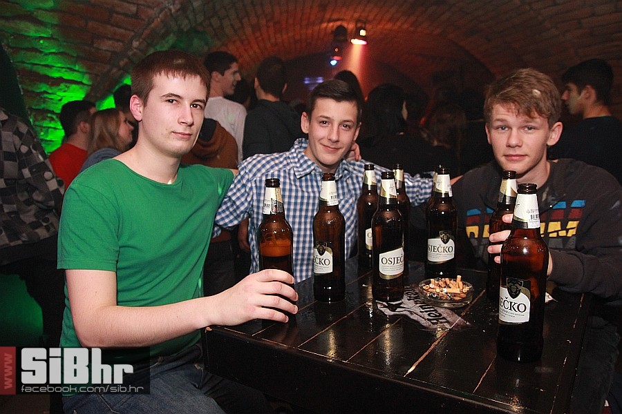 2014_11_1_nightlifeIMG_8684_exi 2014_11_1_nightlifeIMG_8684_exi