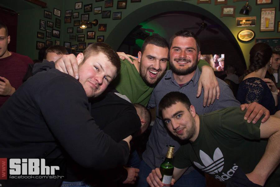 fort_pub_5