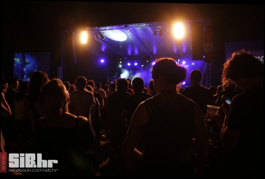 ufo_1_dan_07072012_sibhr_by_015