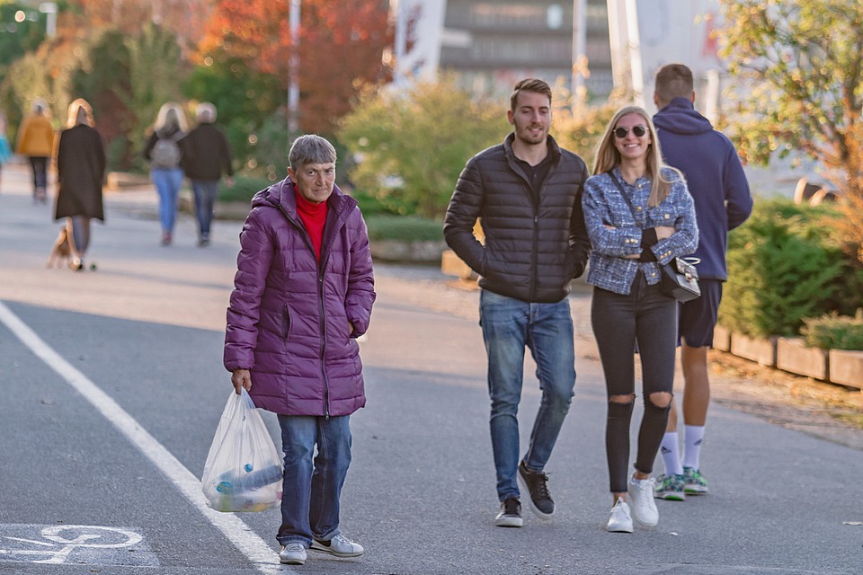 Nedjeljna šetnja promenadom