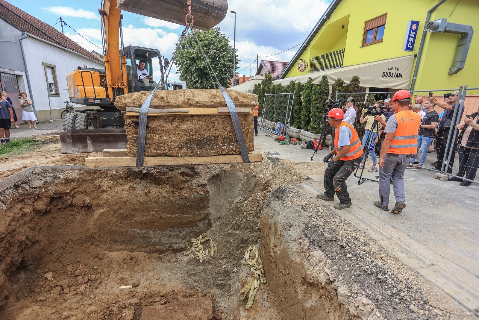 Iskopan rimski sarkofag pronađen u Vinkovcima