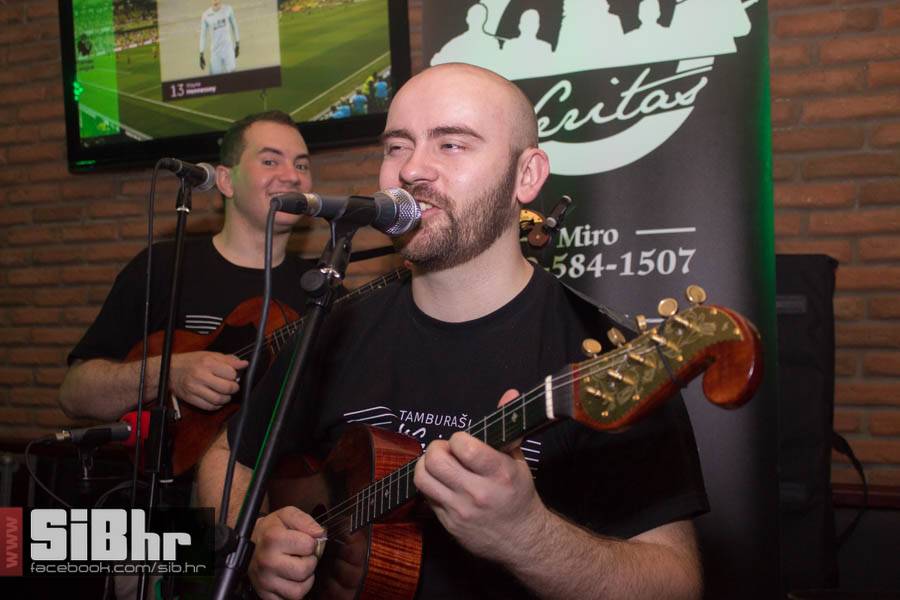 fort_pub_9