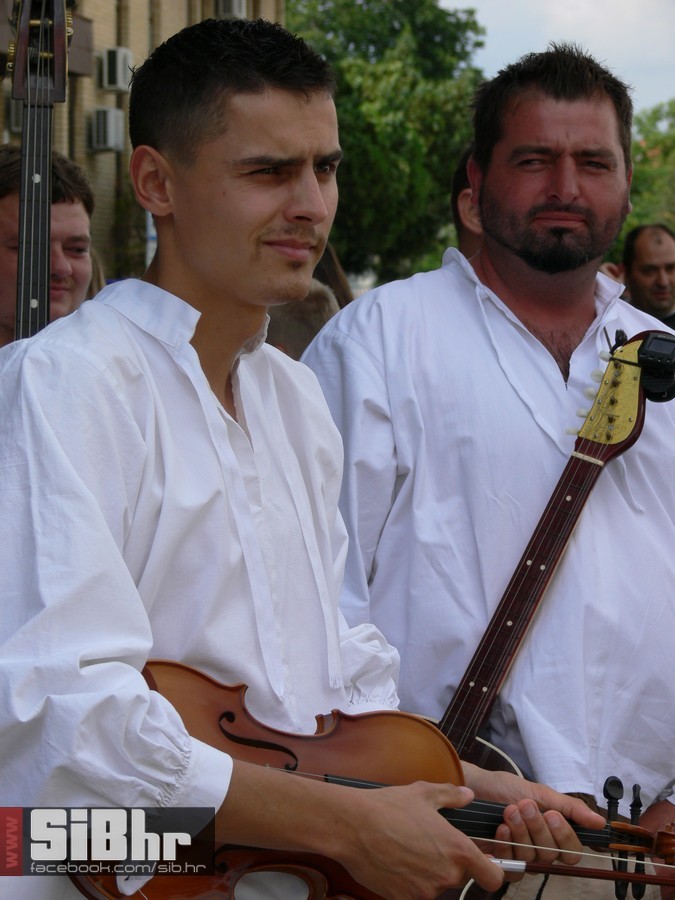 mali_djekovacki_vezovi_14