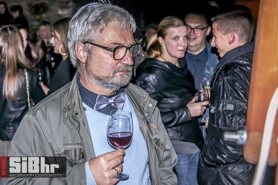 Vecer_vina_i_umjetnosti_SiB_hr-