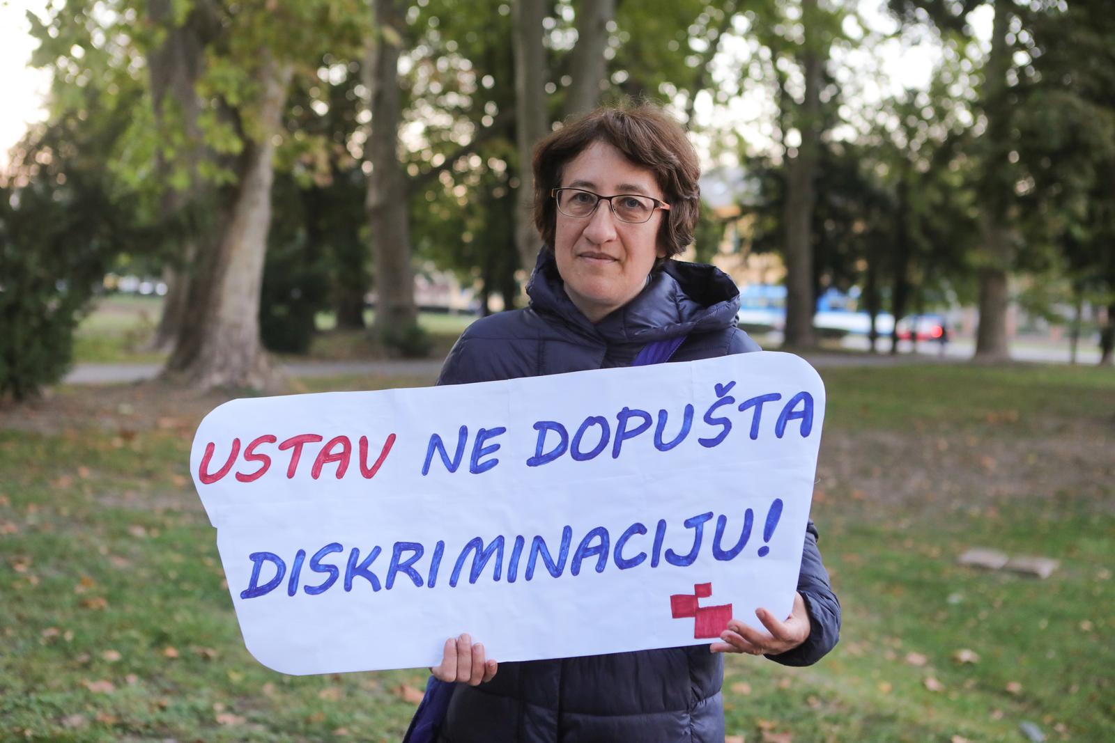 Prosvjed ispred KBC-a Osijek