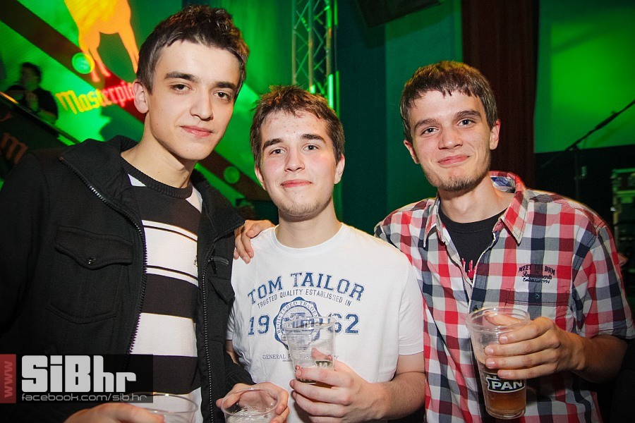 hladno_pivo_kino_europa_1210201