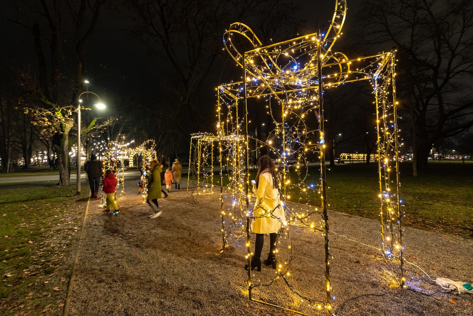 Advent u Osijeku ove godine još sjajniji i čarobniji