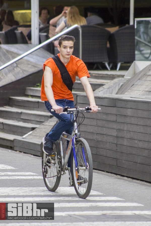 osjecani_u_setnji_gradom_58 osjecani_u_setnji_gradom_58