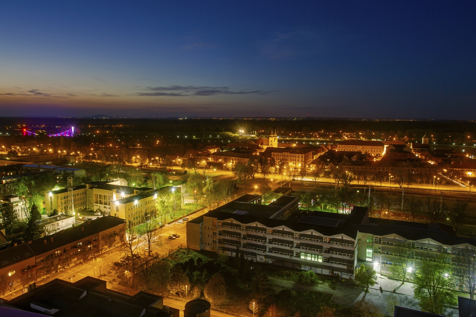 Panorama Osijeka u večernjim satima