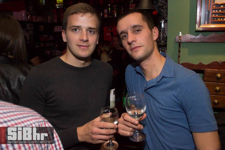 fortpub_halloween_23