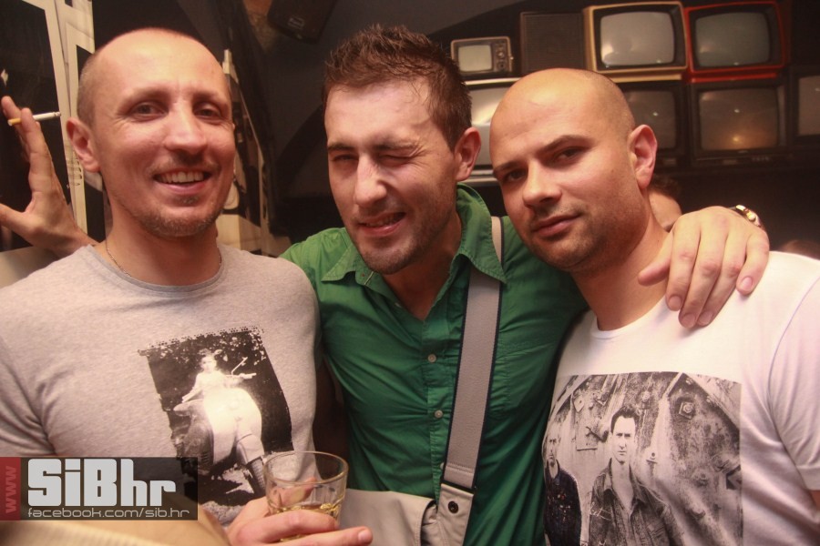 tufna0211_14 tufna0211_14