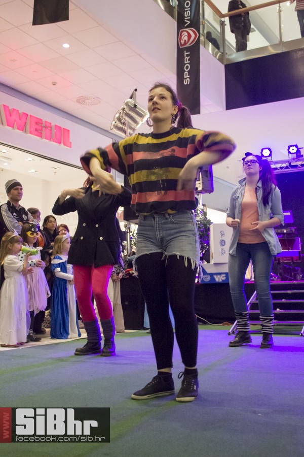 osjecki_karneval_avenue_mall_68