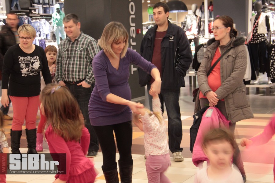 avenuemall_osijek_mali_disco_si