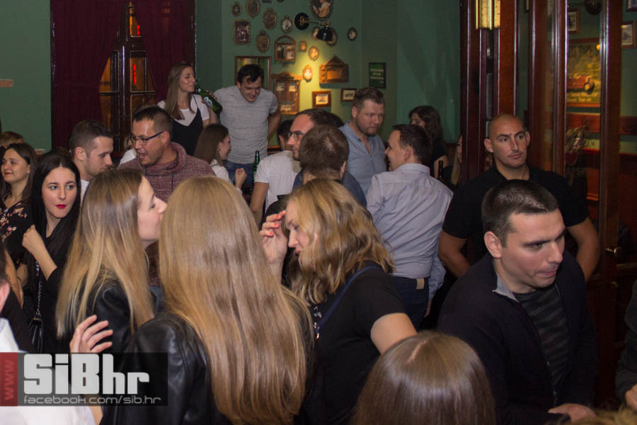 fort_pub_8