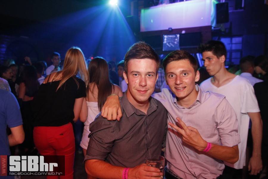 red_carpet_zoran_bastion_12