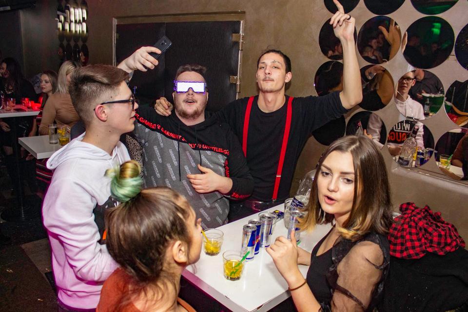 MC Stojan u đakovačkom Shineu