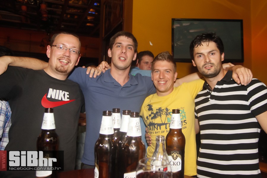 old_bridge_pub_7