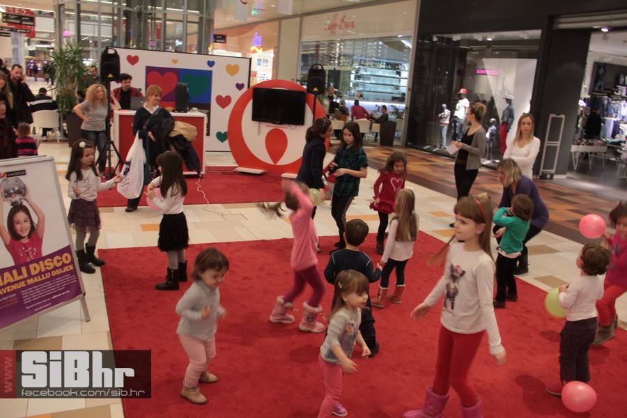 avenuemall_osijek_mali_disco_si