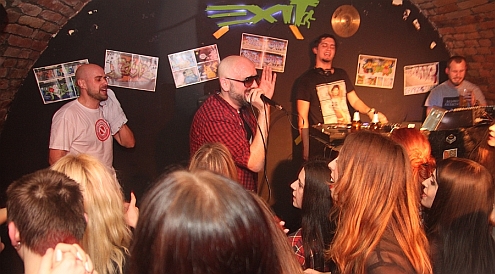 naslovna8_2_exit naslovna8_2_exit