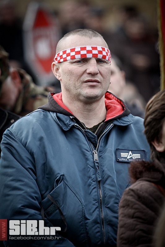 vukovar_prosvjed_protiv_cirilic