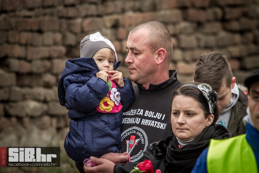 kolona_sjecanja_vukovar_1811201