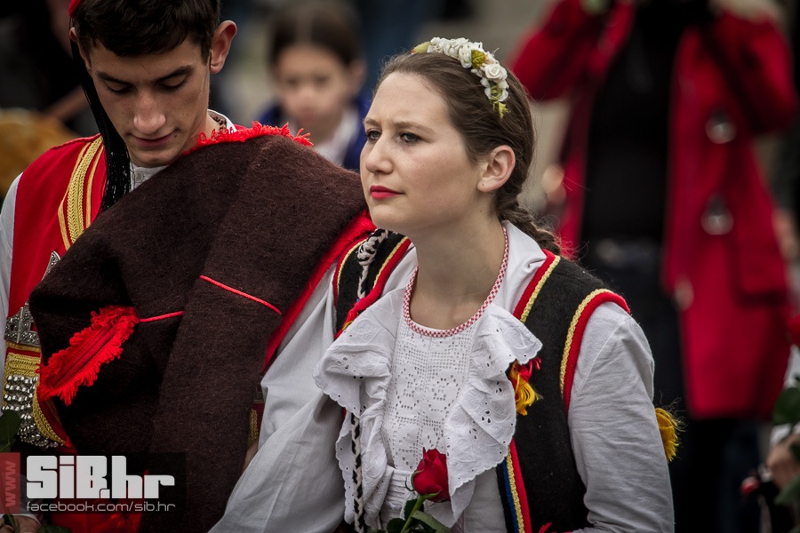 kolona_sjecanja_vukovar_1811201