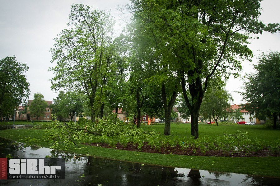 unisten_zrinjevac_11052013_sibh unisten_zrinjevac_11052013_sibh