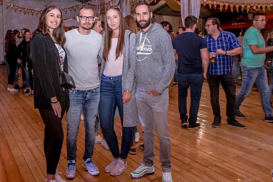 Dani prvog hrvatskog piva 2019. – Jelena Rozga, 4. rujna Dani prvog hrvatskog piva 2019. – Jelena Rozga, 4. rujna
