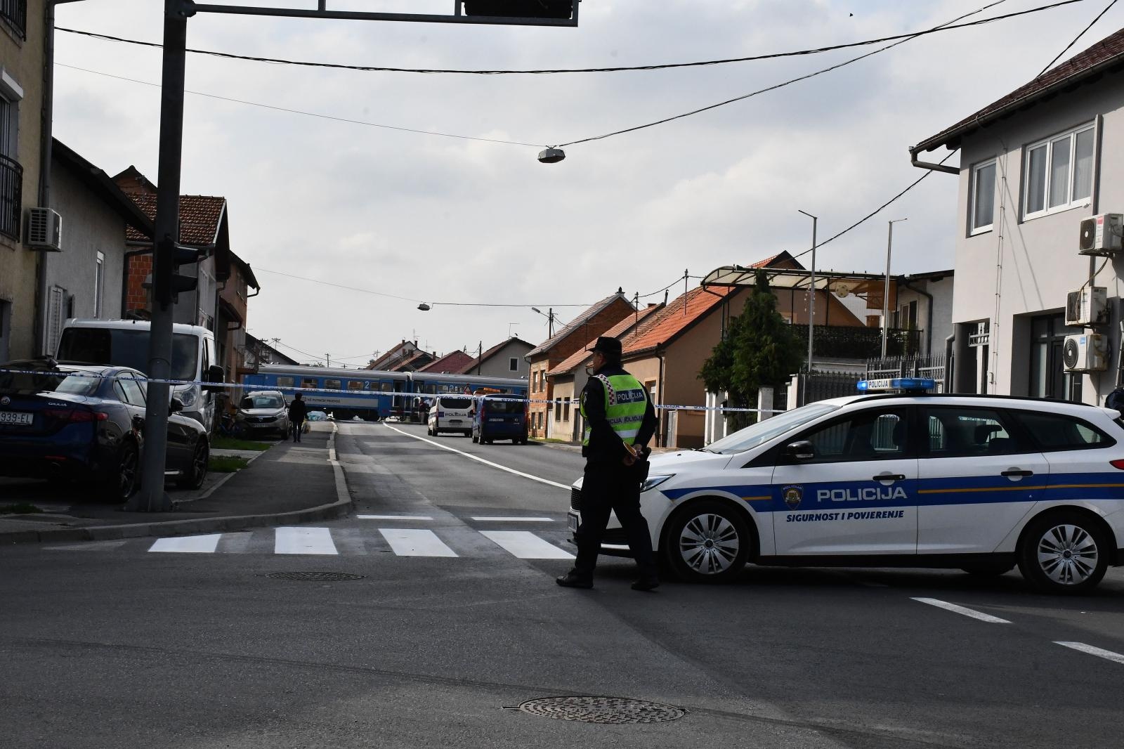 U Požegi vlak udario u kamion
