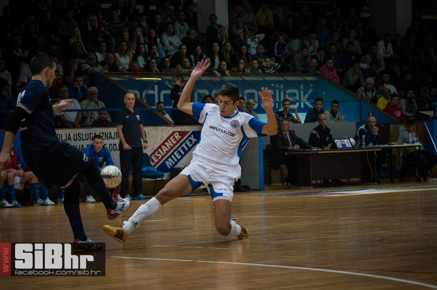 osijek_dinamo_25092015_07