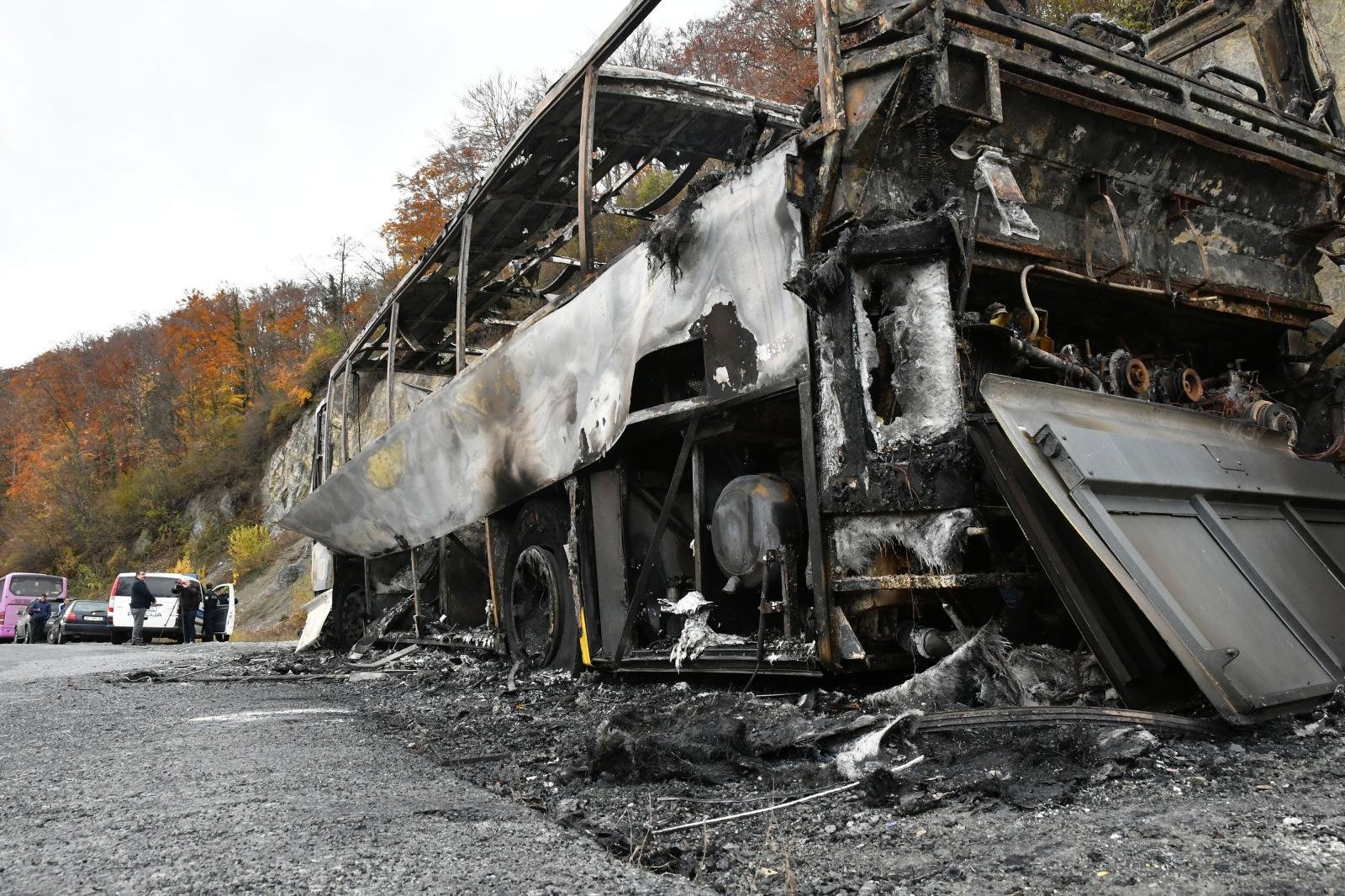 Požar autobusa na Papuku