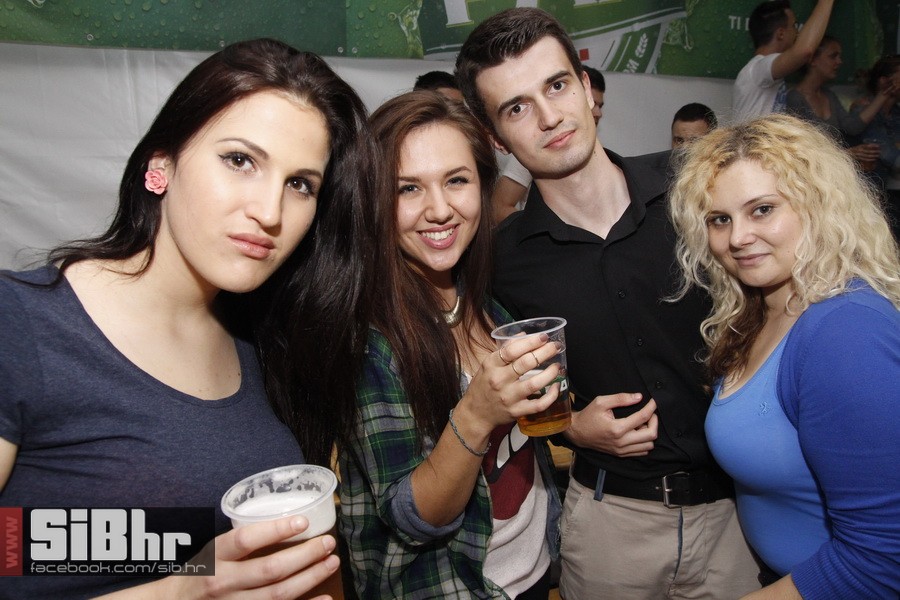 studentska_rostiljada_Mejasi_Si