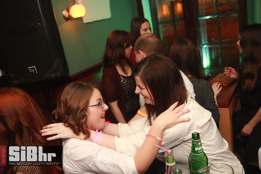 fortpub_osijek_nightlife_sibhr1