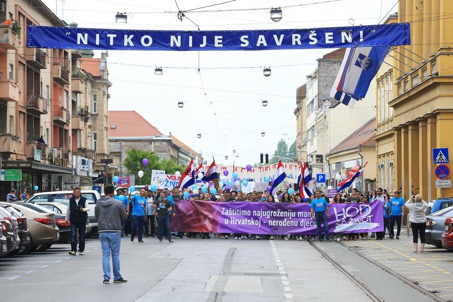 PXL_180519_24677310