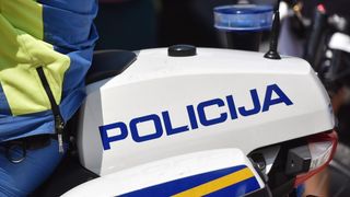policija