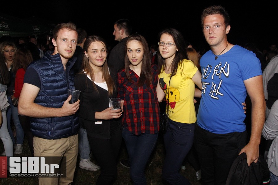 studentska_rostiljada_Mejasi_Si